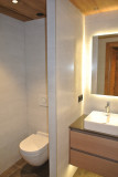 Teleporte-chambre-piste-rouge-salle-de-bain-location-appartement-chalet-Les-Gets
