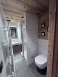 Teleporte-chambre-piste-verte-salle-de-bain-douche-location-appartement-chalet-Les-Gets