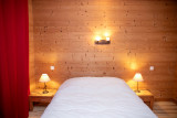 Toure-1-chambre-lit-double-location-appartement-chalet-Les-Gets