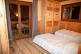 Toure-1-chambre-lits-simples-location-appartement-chalet-Les-Gets