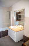 Toure-1-salle-de-bain-location-appartement-chalet-Les-Gets