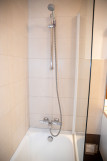 Toure-1-salle-de-bain-location-appartement-chalet-Les-Gets