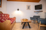 Toure-2-salon-appartement-chalet-Les-Gets