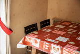 Tournier-C3-salle-a-manger-location-chalet-appartement-Les-Gets