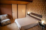 Tournier-D3-lit-double-studio-location-chalet-appartement-Les-Gets