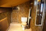 Tournier-D3-studio-WC-location-chalet-appartement-Les-Gets