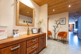virolet-entree-location-appartement-chalet-les-gets-19529760