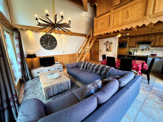 _lv_images__lot_0000000004_01_18483380