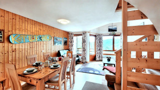 _lv_images__lot_0000000040_01_17975893