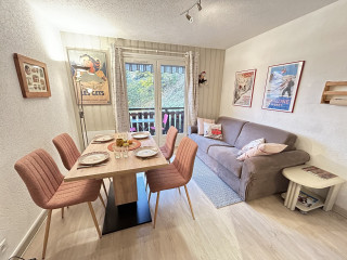 _lv_images__lot_0000000082_01_19122207