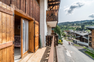 Amaryllis-4-vue-exterieur-balcon-appartement-chalet-Les-Gets Amaryllis-4-vue-exterieur-balcon-appartement-chalet-Les-Gets