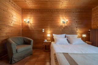 Arolle-Bouquetin-chambre-double-location-appartement-chalet-Les-Gets Arolle-Bouquetin-chambre-double-location-appartement-chalet-Les-Gets