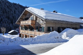 Arolle-Bouquetin-exterieur-hiver2-location-appartement-chalet-Les-Gets Arolle-Bouquetin-exterieur-hiver2-location-appartement-chalet-Les-Gets