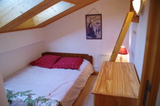 Bois-de-Lune-22-chambre-alcove2-location-appartement-chalet-Les-Gets Bois-de-Lune-22-chambre-alcove2-location-appartement-chalet-Les-Gets