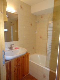 Bois-de-Lune-22-salle-de-bain-location-appartement-chalet-Les-Gets Bois-de-Lune-22-salle-de-bain-location-appartement-chalet-Les-Gets