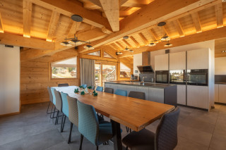 teleporte-cuisine-table-a-manger-appartement-chalet-Les-Gets