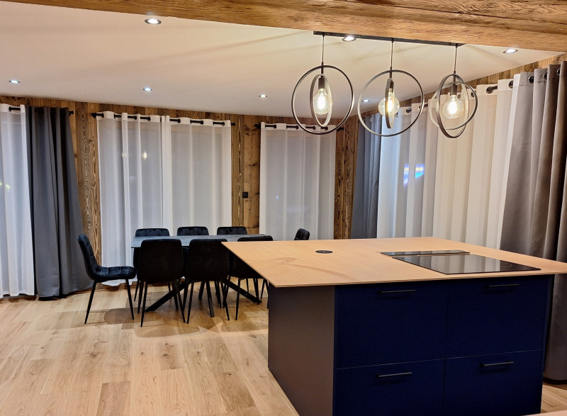 04-teka-adret-salleamanger-location-appartement-chalet-les-gets-15391855