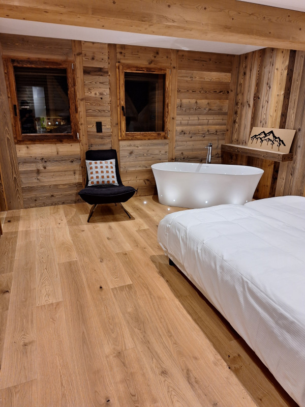 09-teka-ubac-chambre-location-appartement-chalet-les-gets-15391875