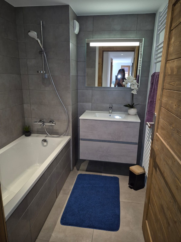 11-solaretb203-salle-bain-independante-location-appartement-chalet-Les-Gets