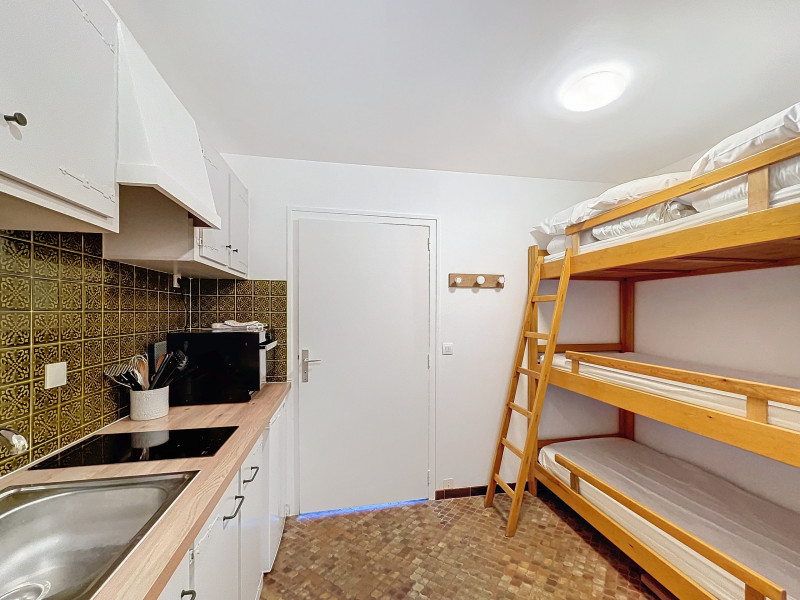 helois-leblond_00014_020077d