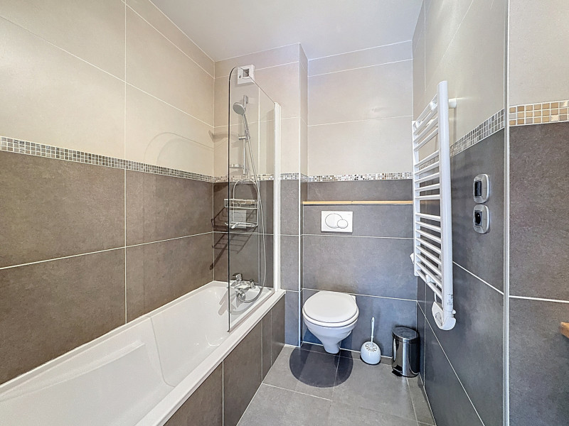 athena-barnes_00021 athena-barnes_00021