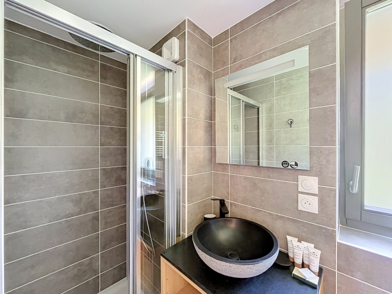 l24-le-rocher_00011 l24-le-rocher_00011