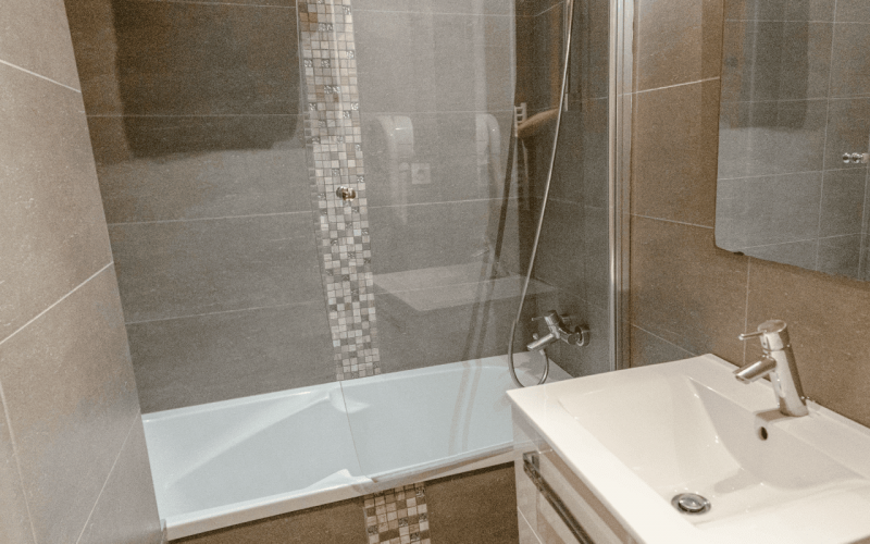 Room 188802-514355