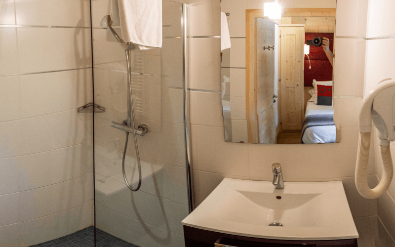 Room 188804-514363