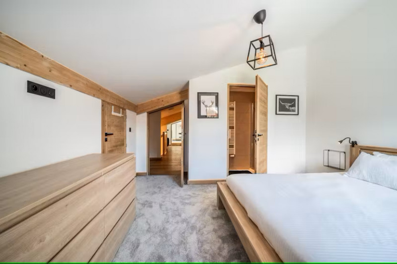 2023-06-elouera-31-chambre2ensuite-location-chalet-appartement-les-gets-14327353