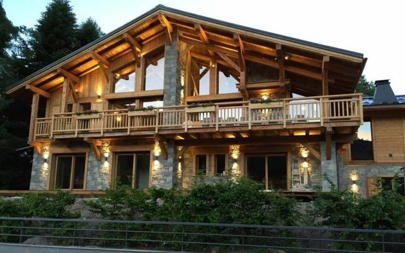 Room 310835-702986 Room 310835-702986