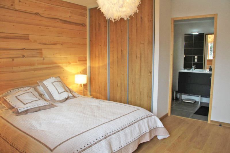 _lv_images__lot_0000000001_05_19162400 _lv_images__lot_0000000001_05_19162400