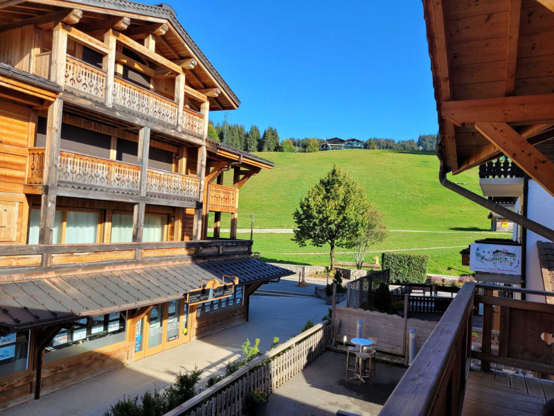 _lv_images__lot_0000000004_13_19149461 _lv_images__lot_0000000004_13_19149461