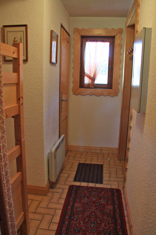 _lv_images__lot_0000000005_06_18090151