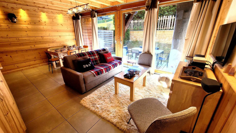 _lv_images__lot_0000000005_14_19178012 _lv_images__lot_0000000005_14_19178012