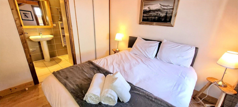 _lv_images__lot_0000000006_07_18859220