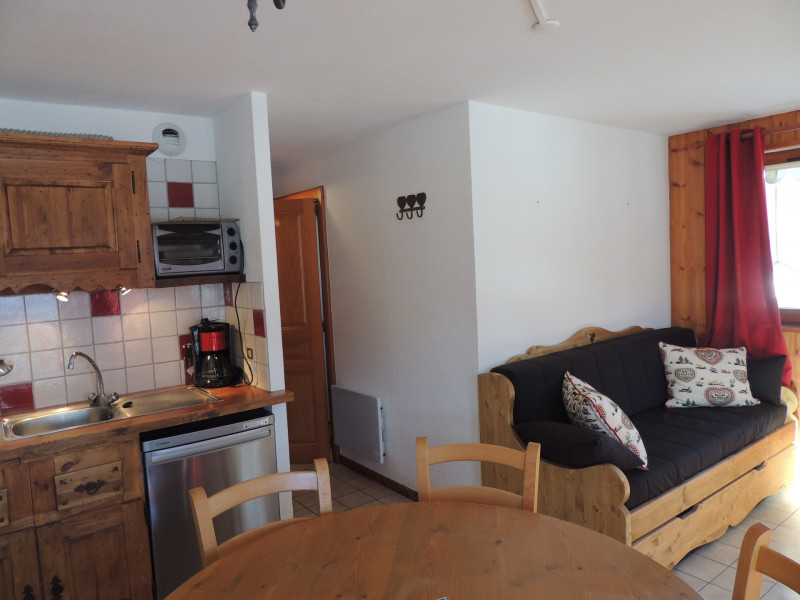 _lv_images__lot_0000000007_12_18114682 _lv_images__lot_0000000007_12_18114682