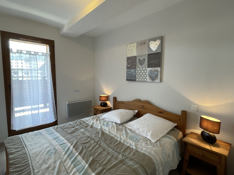 _lv_images__lot_0000000009_06_18352978 _lv_images__lot_0000000009_06_18352978