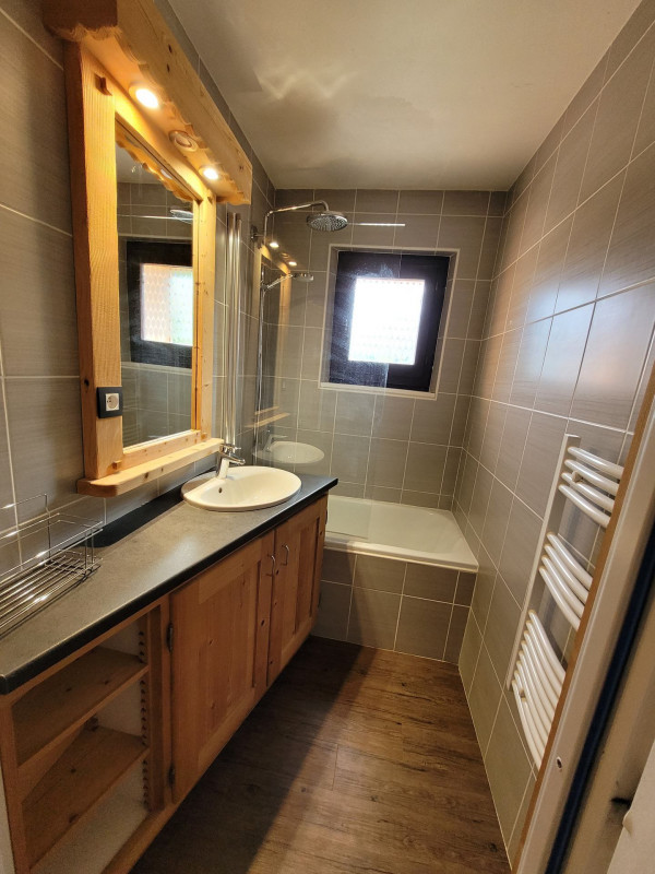 _lv_images__lot_0000000009_11_18849020