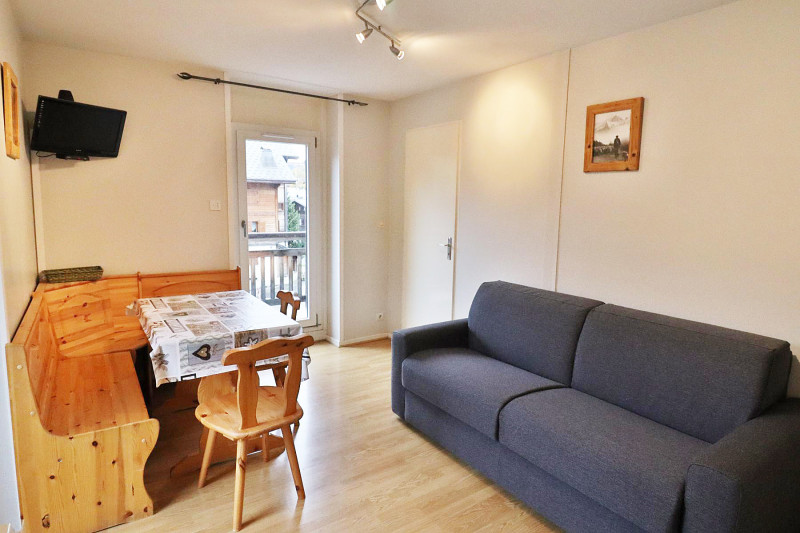 _lv_images__lot_0000000016_02_18138145 _lv_images__lot_0000000016_02_18138145