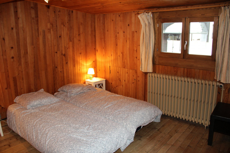 _lv_images__lot_0000000018_08_17721973