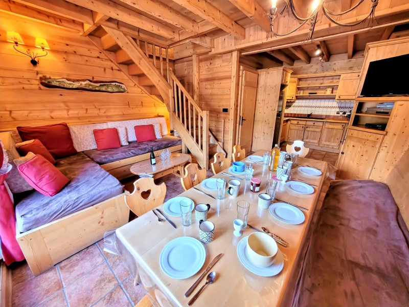 _lv_images__lot_0000000024_02_17875057 _lv_images__lot_0000000024_02_17875057