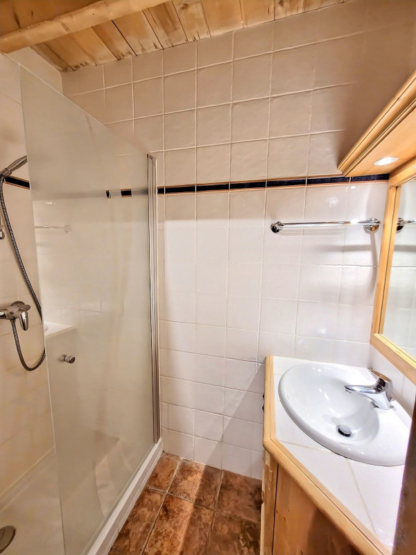 _lv_images__lot_0000000024_10_18067043 _lv_images__lot_0000000024_10_18067043