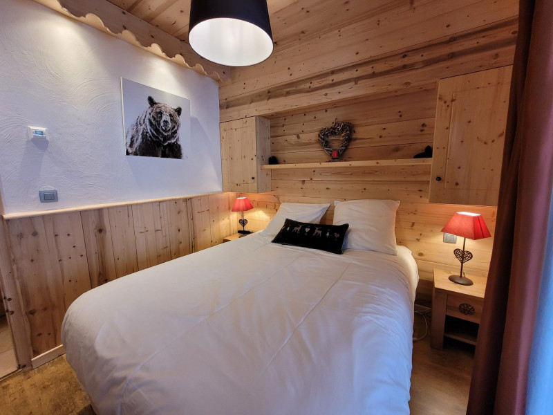 _lv_images__lot_0000000026_14_18050372 _lv_images__lot_0000000026_14_18050372