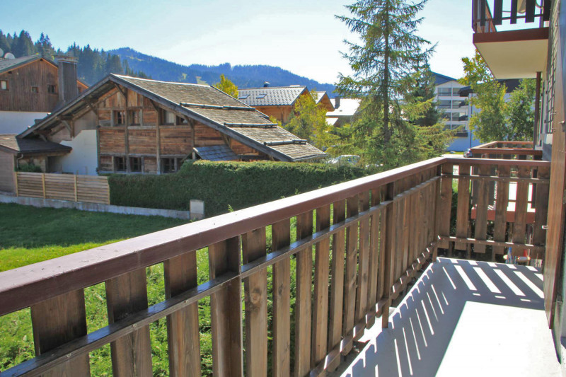 _lv_images__lot_0000000030_09_18044198 _lv_images__lot_0000000030_09_18044198