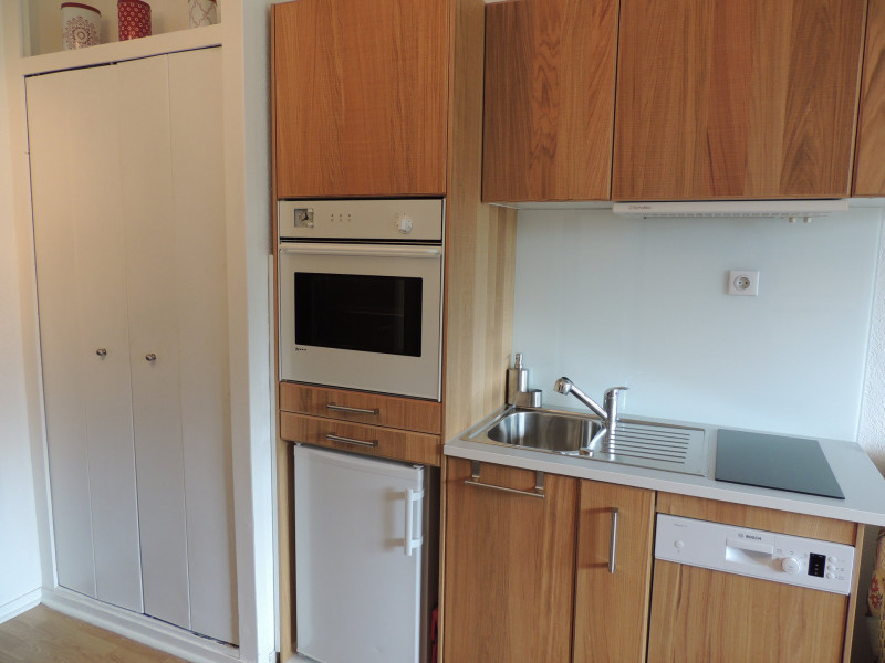 _lv_images__lot_0000000032_14_19275161