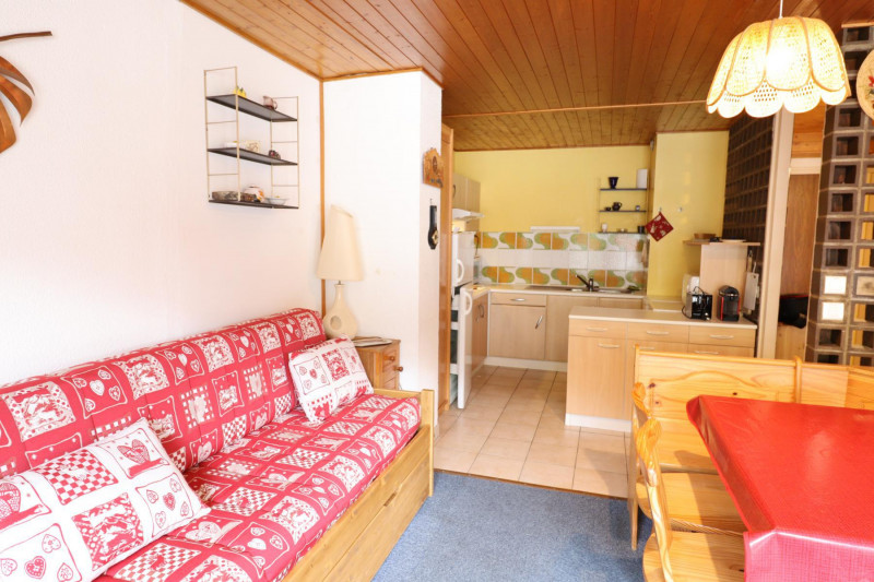 _lv_images__lot_0000000033_02_18496561 _lv_images__lot_0000000033_02_18496561