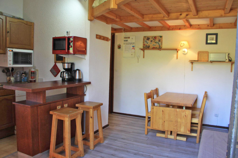 _lv_images__lot_0000000034_03_18071568 _lv_images__lot_0000000034_03_18071568