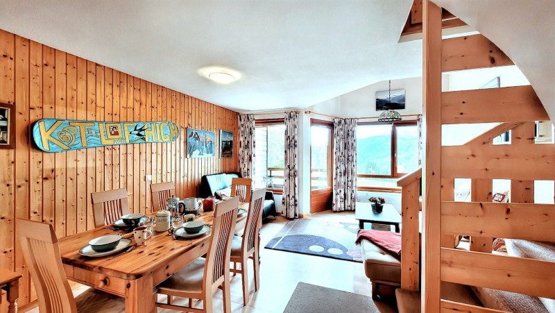 _lv_images__lot_0000000040_01_17876125 _lv_images__lot_0000000040_01_17876125