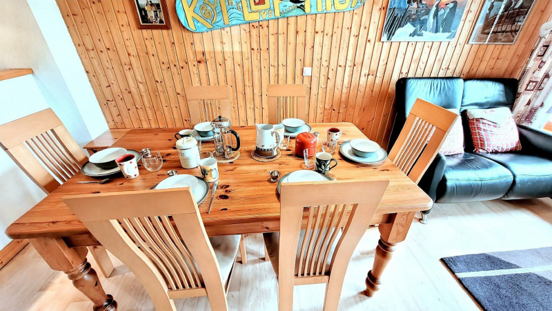 _lv_images__lot_0000000040_03_17866940 _lv_images__lot_0000000040_03_17866940