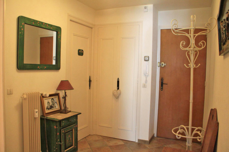 _lv_images__lot_0000000042_06_20440491 _lv_images__lot_0000000042_06_20440491